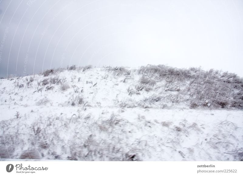 Schnee Ferien & Urlaub & Reisen Ausflug Umwelt Natur Landschaft Himmel Winter Klimawandel Wetter Eis Frost Wiese Hügel Gras Grasland Schneelandschaft Farbfoto