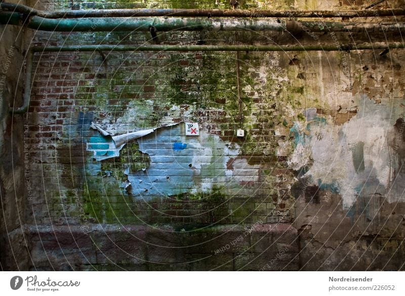 Wer sieht das Böckchen Arbeit & Erwerbstätigkeit Fabrik Ruine Bauwerk Gebäude Architektur Mauer Wand Zeichen Schriftzeichen Schilder & Markierungen