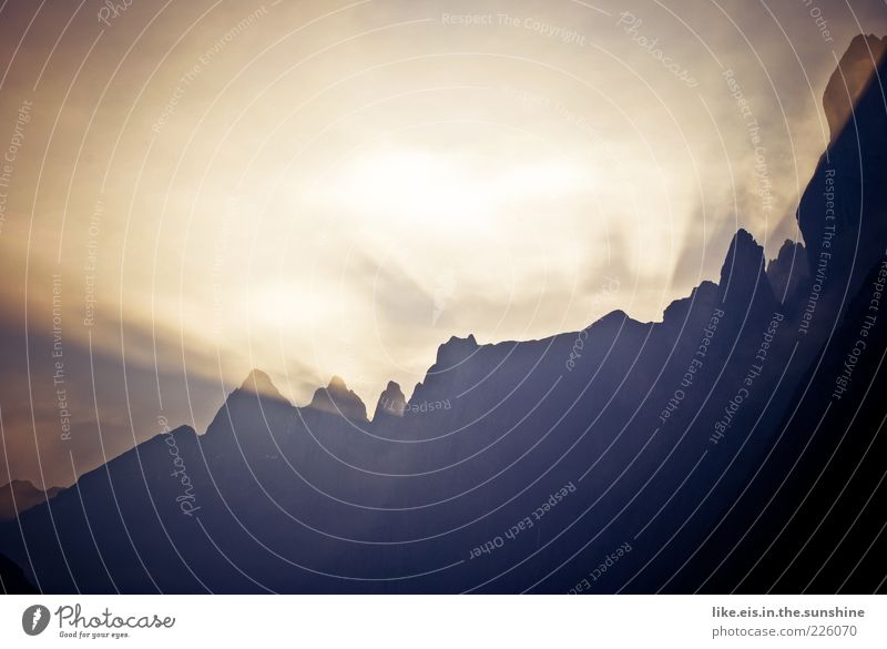 Guten Morgen! harmonisch Erholung ruhig Ferne Freiheit Sommerurlaub Berge u. Gebirge wandern Natur Landschaft Wolkenloser Himmel Herbst Wetter Felsen Alpen