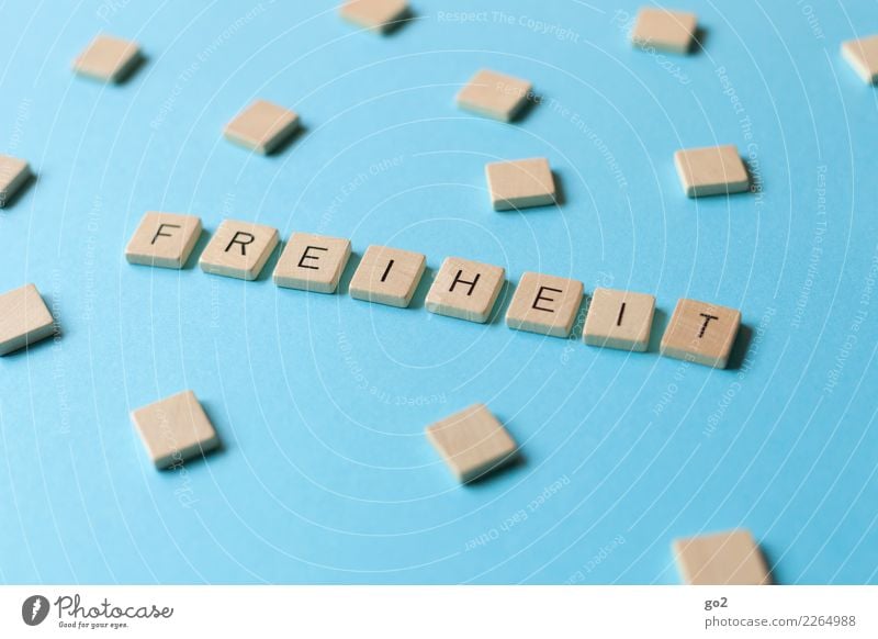 Freiheit Spielen Schriftzeichen frei Unendlichkeit einzigartig blau Toleranz beweglich Leben Gesellschaft (Soziologie) Kommunizieren komplex Kunst träumen