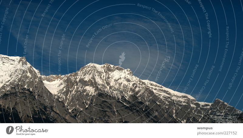 Winterzauber Natur Landschaft Himmel Schönes Wetter Schnee Felsen Alpen Berge u. Gebirge Gipfel Schneebedeckte Gipfel blau grau weiß Farbfoto Außenaufnahme Tag