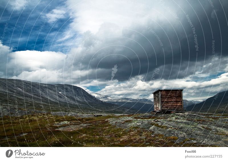 5 Sterne Hütte Ferne Berge u. Gebirge Luft Himmel Wolken Horizont Sommer Klima Felsen Sognefjell Menschenleer Wege & Pfade Gebirgspfad Stein Holz bedrohlich