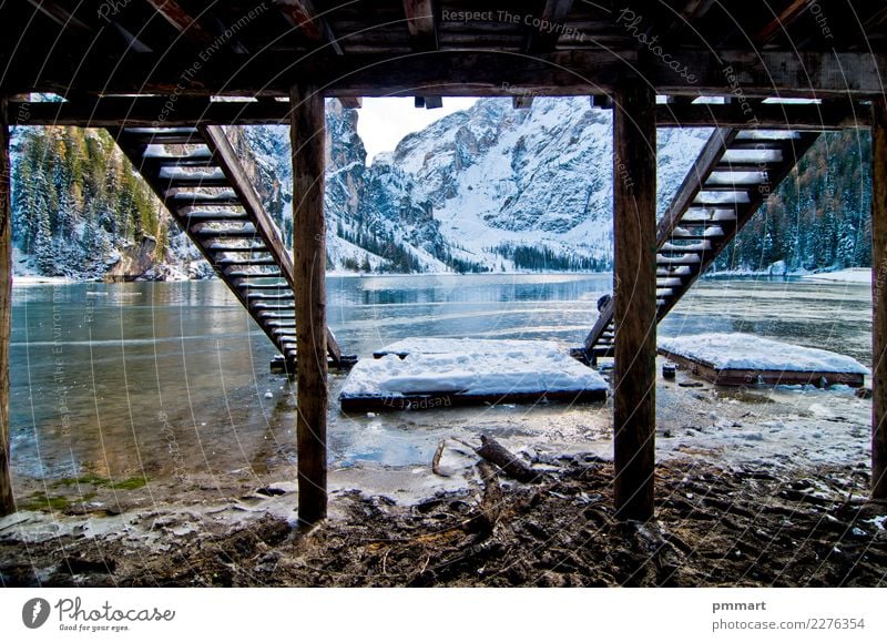 Zuflucht mit Bergsee schön Ferien & Urlaub & Reisen Tourismus Abenteuer Sonne Winter Schnee Berge u. Gebirge Familie & Verwandtschaft Natur Landschaft Himmel