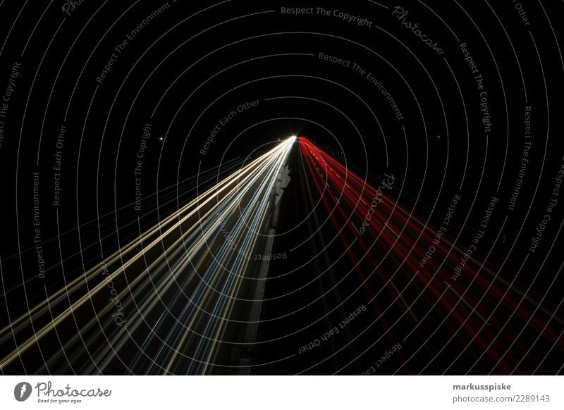 Autobahn bei Nacht Ferien & Urlaub & Reisen Ausflug Abenteuer Ferne Freiheit Verkehr Verkehrsmittel Verkehrswege Berufsverkehr Güterverkehr & Logistik