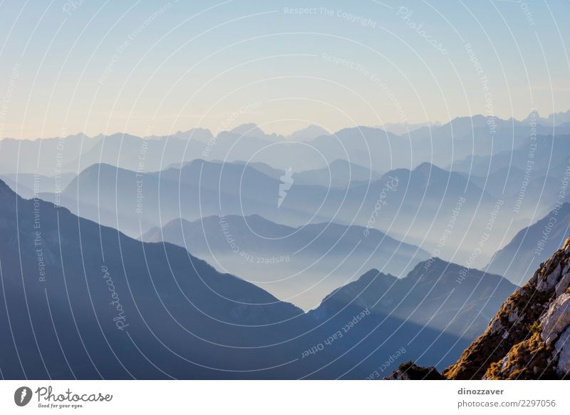 Blick über die Alpen im Herbst, Freude Ferien & Urlaub & Reisen Abenteuer Berge u. Gebirge wandern Sport Klettern Bergsteigen Seil Natur Landschaft Wolken