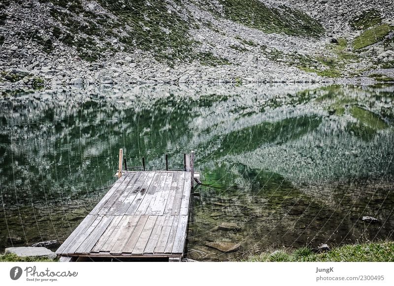 Traumschön 2 Ferien & Urlaub & Reisen Abenteuer Freiheit Sommer Berge u. Gebirge wandern Natur Landschaft Alpen Seeufer Gebirgssee Steg Glück Zufriedenheit