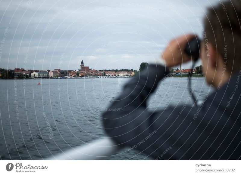 Waren (Müritz) Lifestyle Ferien & Urlaub & Reisen Tourismus Ausflug Ferne Freiheit Sightseeing Mensch Umwelt Natur Wasser Himmel Seeufer Stadt Schifffahrt