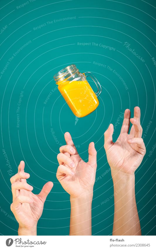 Don't play with ... Lebensmittel Ernährung Bioprodukte Vegetarische Ernährung Diät Fasten Getränk Erfrischungsgetränk Limonade Saft Longdrink Cocktail Glas