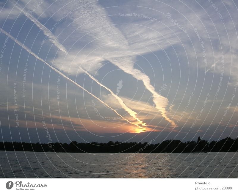 schipholluft Luft Sonnenuntergang Schiphol Flughafen Abdeckung Wasser sonsuntergang schemerung fliegteugstrefen air water Silhouette