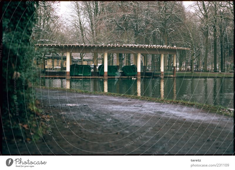 Warten auf den Frühling Aachen authentisch Hangeweiher Tretboot Saisonende Pause Pavillon Teich Park Herbst Winter ruhig warten Wege & Pfade Biegung verschlafen