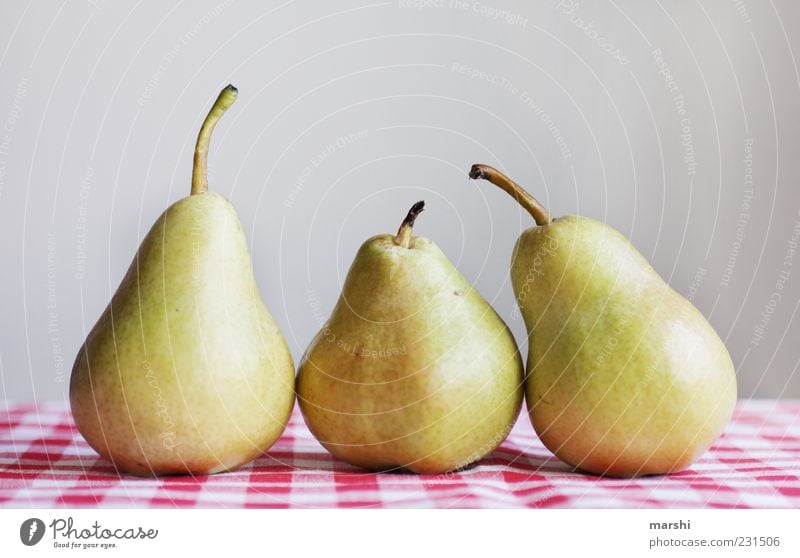 Birnenstillleben Lebensmittel Frucht Ernährung Bioprodukte Vegetarische Ernährung Gesundheit lecker Stillleben kariert Geschmackssinn Farbfoto Innenaufnahme 3