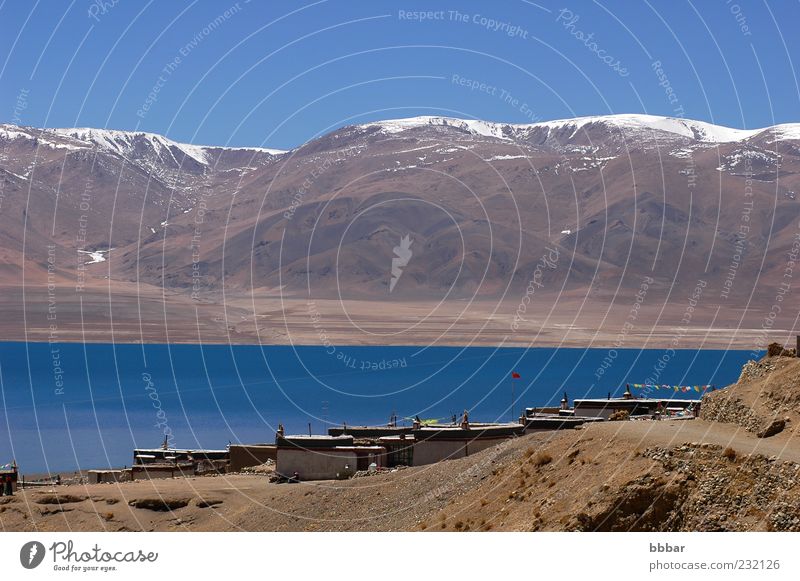 Landschaft in Westtibet Ferien & Urlaub & Reisen Tourismus Ferne Winter Schnee Berge u. Gebirge Häusliches Leben Haus Umwelt Natur Himmel See Dorf natürlich