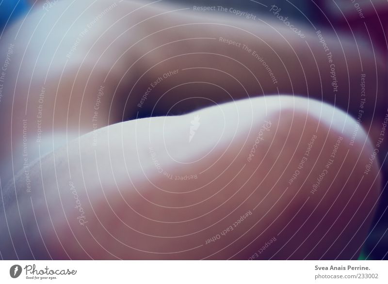 schulter. maskulin Junger Mann Jugendliche Körper Haut 1 Mensch 18-30 Jahre Erwachsene außergewöhnlich kalt Traurigkeit Sorge Müdigkeit nackt Schulter Farbfoto