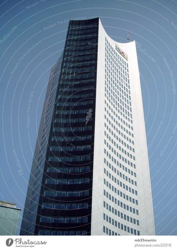 Uniriese Leipzig Hochhaus Licht Architektur mdr-turm Schatten Himmel City-Hochhaus Leipzig