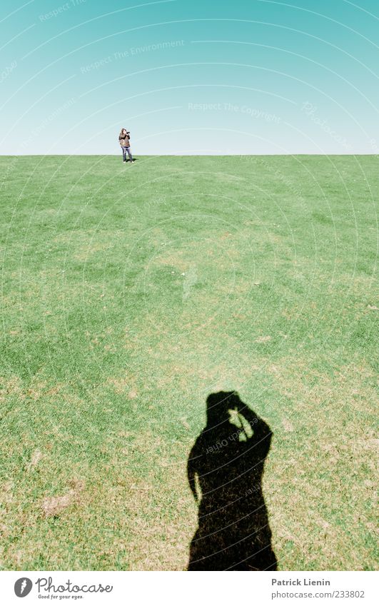 Spiekeroog | Dreh dich nicht um Mensch Umwelt Natur Himmel Wolkenloser Himmel Horizont Sonnenlicht Schönes Wetter Wiese Linie oben blau grün Stimmung