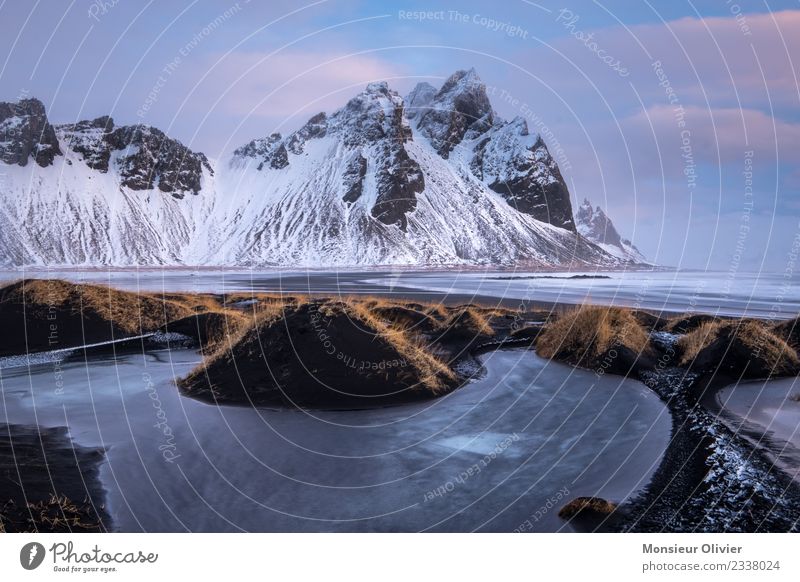 Vestrahorn, island Landschaft Berge u. Gebirge Gipfel Schneebedeckte Gipfel Meer Ferien & Urlaub & Reisen Island Stokksness Langzeitbelichtung Wellen Küste