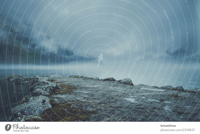 Norwegen Fjord Wolken Umwelt Natur Landschaft Urelemente Erde Wasser Wassertropfen Himmel Gewitterwolken Klima Wetter schlechtes Wetter Unwetter Wind Sturm