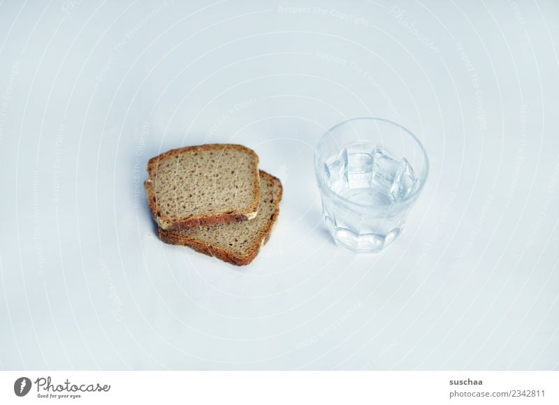 wasser und brot Brot Wasser Lebensmittel Ernährung grundbedürdnis trinken Speise Essen Armut Appetit & Hunger Überleben Symbole & Metaphern