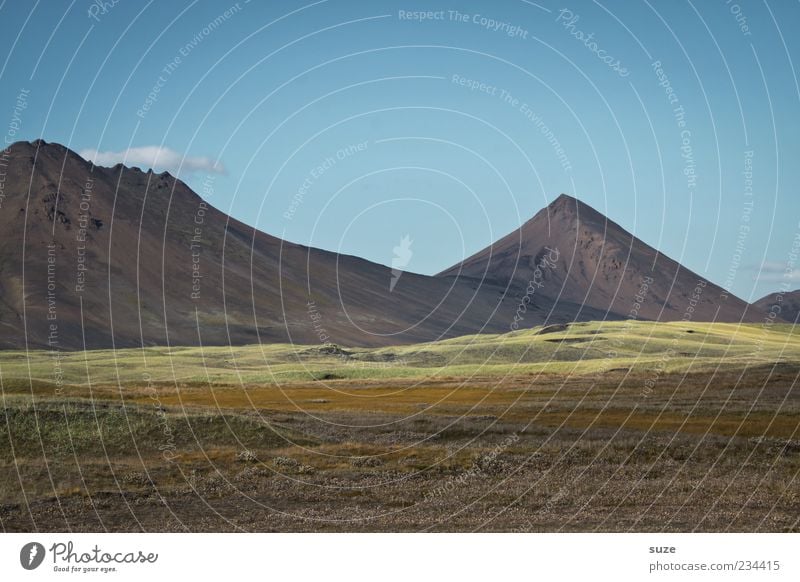 Berge ohne Meer Ferne Berge u. Gebirge Umwelt Natur Landschaft Himmel Klima Schönes Wetter Wiese Hügel Felsen Gipfel außergewöhnlich gigantisch groß einzigartig