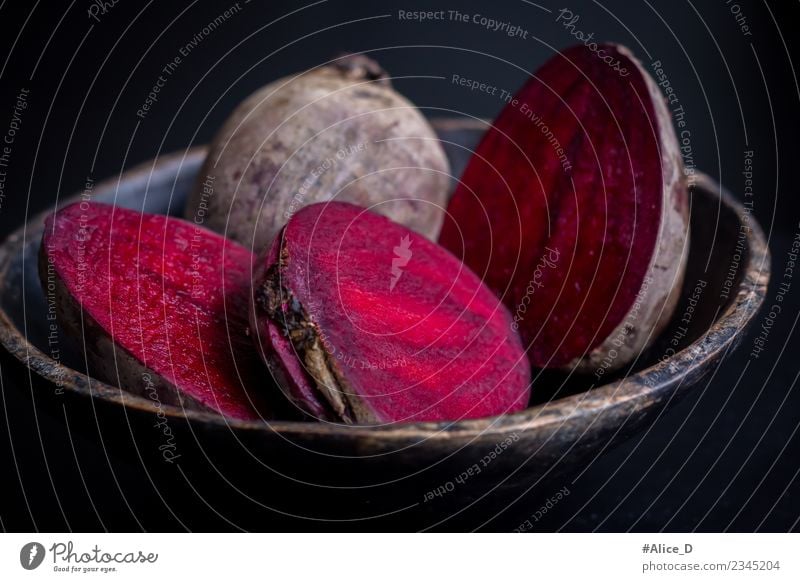 Frische Rote Beete Rüben Stilleben Food Gesunde Ernährung Winter Pflanze Nutzpflanze Schalen & Schüsseln Holz Diät dunkel frisch Gesundheit lecker natürlich