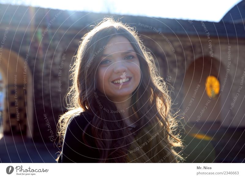 my girl schön feminin Jugendliche 1 Mensch 13-18 Jahre brünett langhaarig Lächeln lachen Glück Fröhlichkeit Zufriedenheit Lebensfreude Warmherzigkeit Sympathie