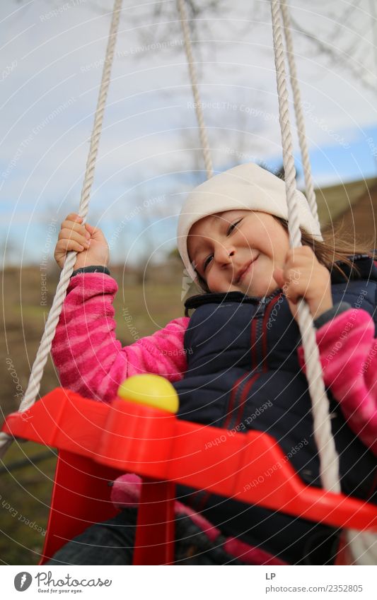 Glück ist das Spielen Freizeit & Hobby Kinderspiel Muttertag Kindererziehung Bildung Kindergarten Schule Schulkind Mensch Baby Eltern Erwachsene Geschwister