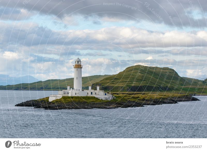 Leuchtturm Eilean Musdile. Oban, Schottland, Vereinigtes Königreich - Jul 09 2017 Ferien & Urlaub & Reisen Tourismus Ausflug Abenteuer Kreuzfahrt Sommer Strand