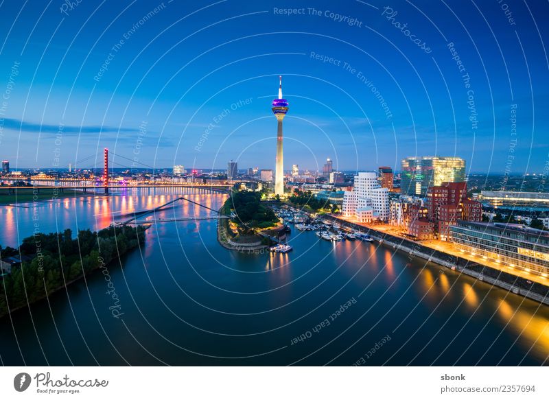 Düsseldorf Abendskyline Skyline Ferien & Urlaub & Reisen Dusseldorf Großstadt harbour river urban transport public train autumn evening bridge cityscape