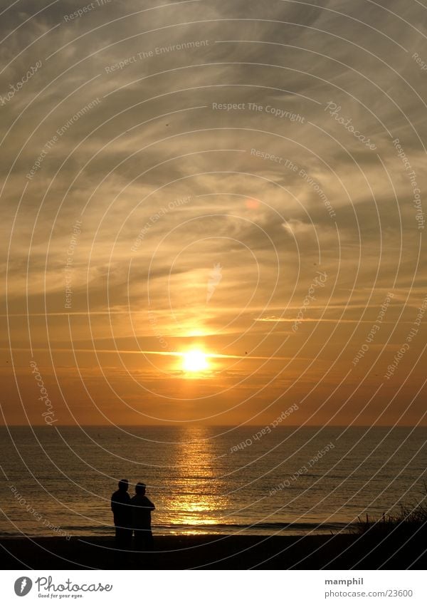 Sunset in Denmark #1 Spaziergang Sonnenuntergang Strand Meer Agger Vestervig Mensch Wasser Nordsee Dänemark x