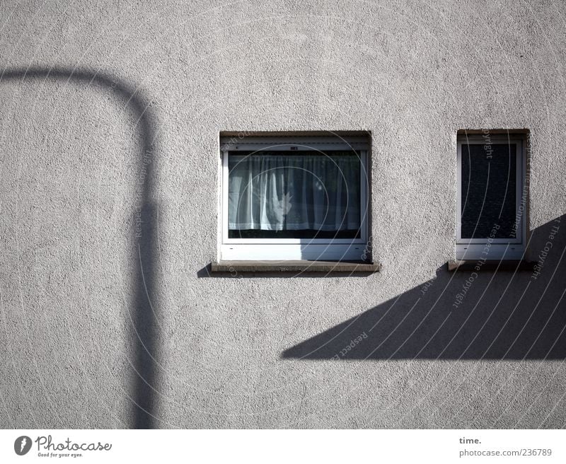 Frankfurt Sundown Menschenleer Haus Hochhaus Mauer Wand Fassade Fenster eckig hässlich Sauberkeit grau Einsamkeit Langeweile Ordnung ruhig Sicherheit