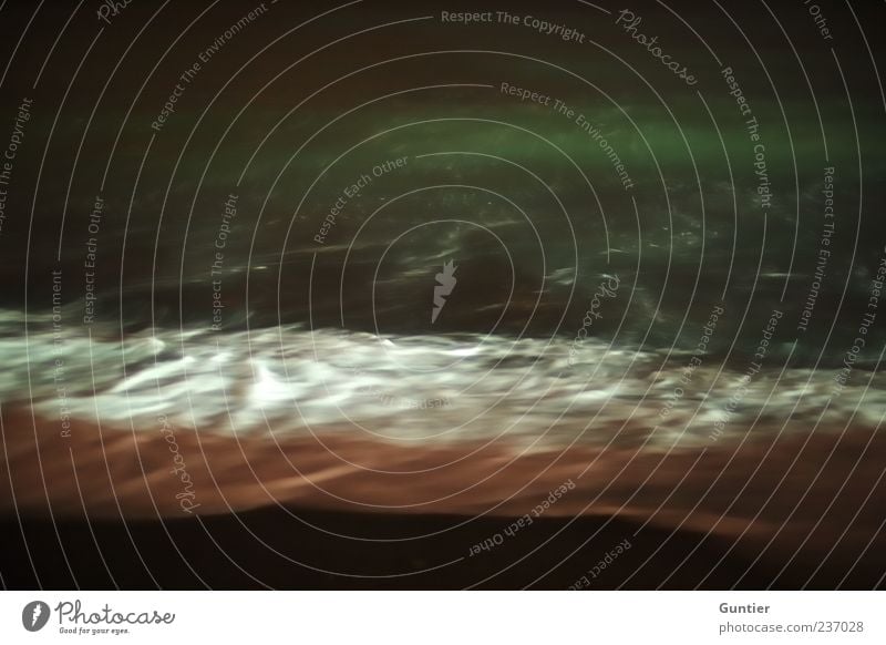 Nightwash Umwelt Natur Urelemente Wasser Küste Strand Meer Südchinesisches Meer braun grün schwarz weiß Gefühle Wellen Schaum nass Farbfoto mehrfarbig