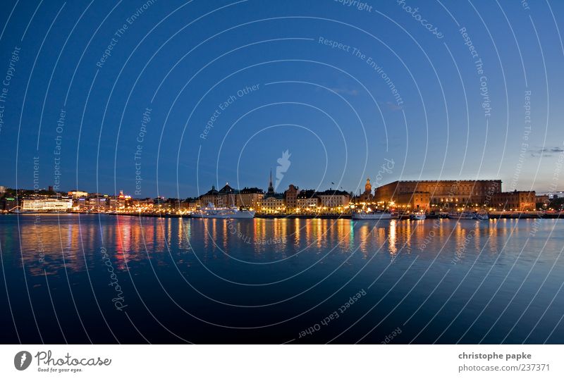 kungliga slottet Stockholm Schweden Stadt Hauptstadt Skyline Sehenswürdigkeit Wahrzeichen Hafen Ferien & Urlaub & Reisen Außenaufnahme Menschenleer