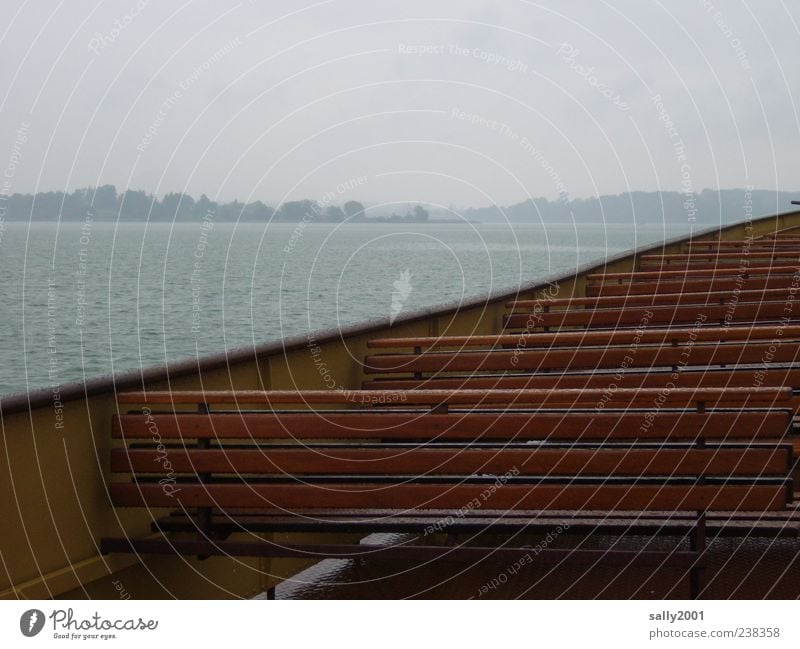 a rainy boat excursion... Ferien & Urlaub & Reisen Ausflug Natur Wolken Wetter schlechtes Wetter Sturm Regen See Chiemsee Bootsfahrt Passagierschiff kalt nass