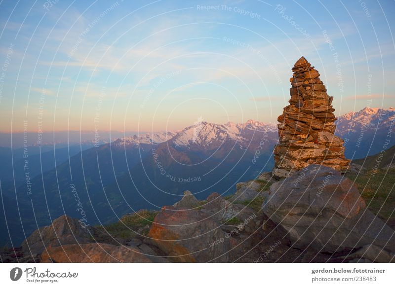 über den Bergen Natur Landschaft Himmel Wolken Sonnenaufgang Sonnenuntergang Klima Klimawandel Wetter Schönes Wetter Felsen Alpen Berge u. Gebirge Jaufenpass