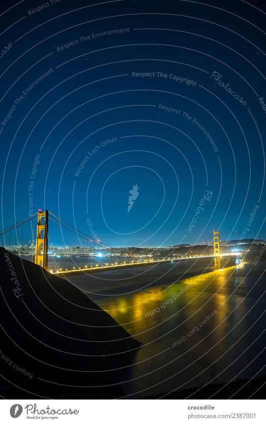 # 747 Golden Gate Bridge Brücke San Francisco Großstadt Nacht Langzeitbelichtung Stern Meer Highway One Wahrzeichen Autobahn Kalifornien Bucht Skyline