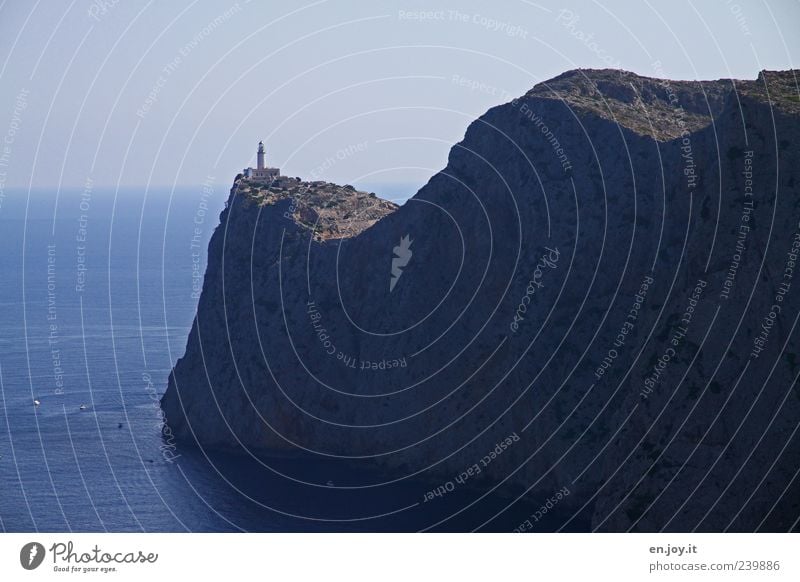 land's end Ferien & Urlaub & Reisen Tourismus Abenteuer Sommerurlaub Meer Insel Natur Landschaft Wasser Horizont Felsen gigantisch hoch blau Sicherheit