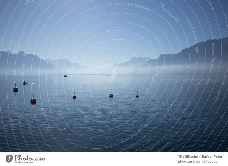 Genfersee Umwelt Natur Landschaft blau grau schwarz See Genfer See Wasser Berge u. Gebirge Dunst Boje Himmel Farbfoto Außenaufnahme Menschenleer