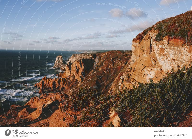 Entdecken Sie Portugal. Cabo da Roca Meer und Berge schön Ferien & Urlaub & Reisen Tourismus Ausflug Abenteuer Berge u. Gebirge Natur Landschaft Himmel Felsen