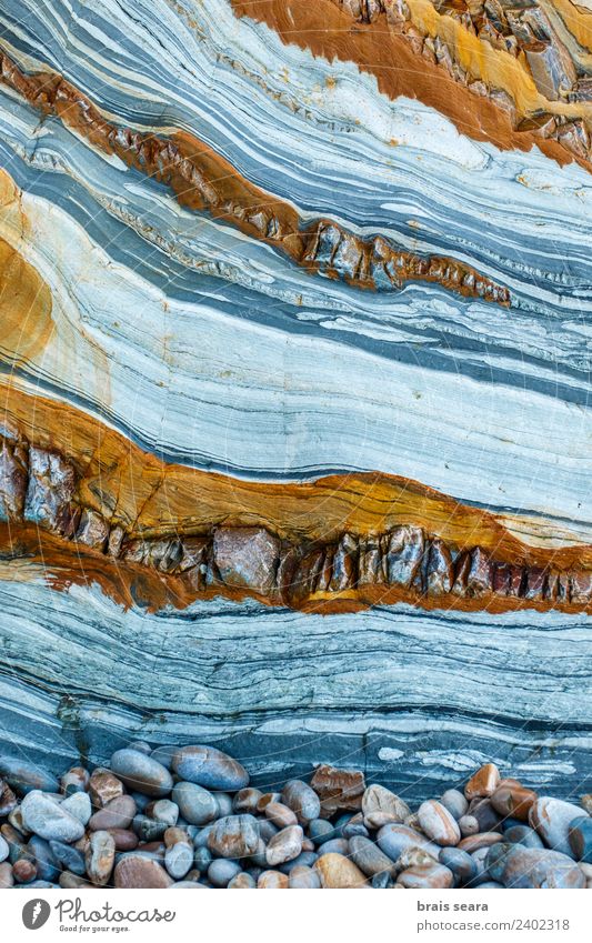 Sedimentäre Gesteinsstruktur Strand Meer Bildung Wissenschaften Geologie Beruf Geologen Umwelt Natur Erde Küste Stein natürlich blau gelb türkis Design Farbe