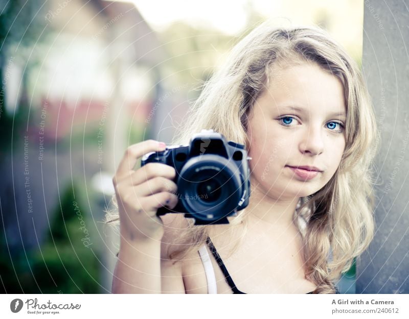 hey you! Freizeit & Hobby Fotografie Fotokamera Mensch feminin Jugendliche Kopf 1 Blick blond Coolness Freundlichkeit Fröhlichkeit Glück schön natürlich