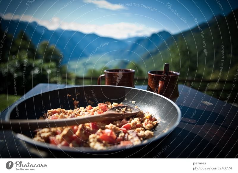 Rührei mit Speck! Ernährung Frühstück Mittagessen Getränk Kaffee Pfanne Landschaft Sommer Alpen Berge u. Gebirge Kraft Ferien & Urlaub & Reisen gemütlich