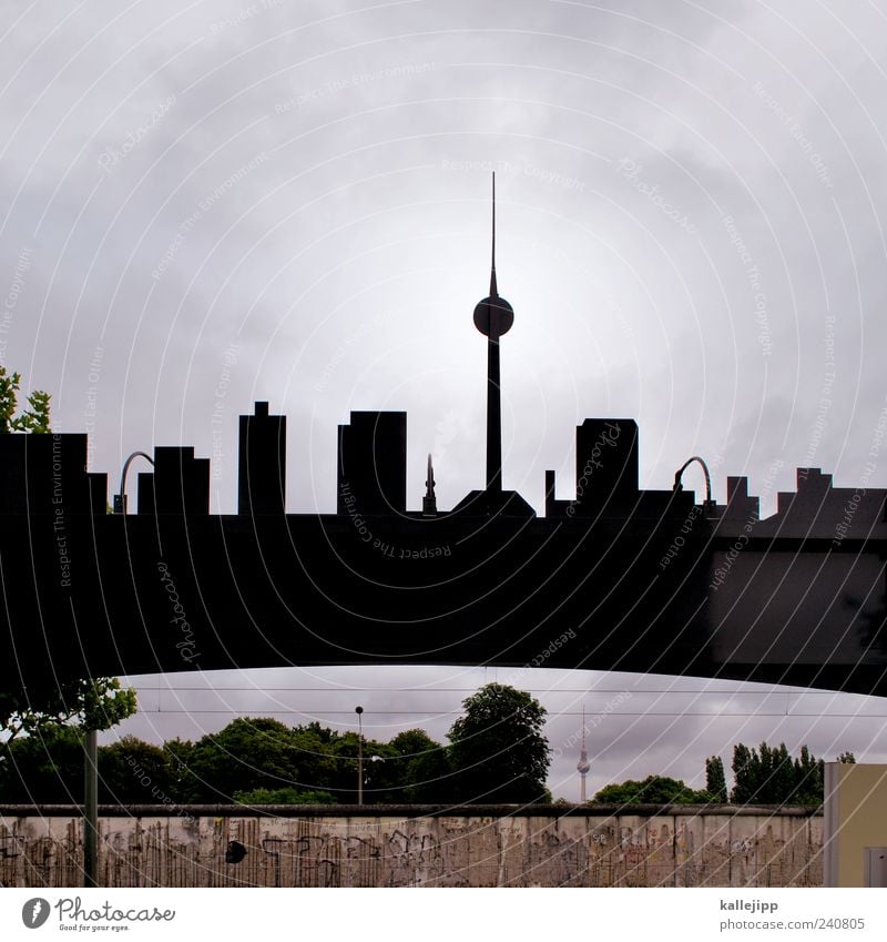 doppelgänger Ferien & Urlaub & Reisen Tourismus Ausflug Sightseeing Städtereise Hauptstadt Haus Blick Silhouette Berliner Fernsehturm Berliner Mauer