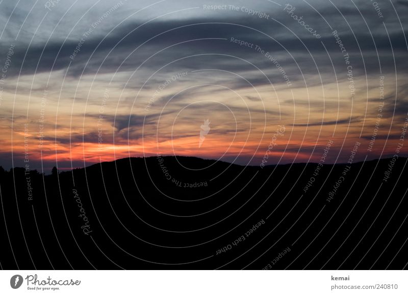 Es wird Abend Umwelt Natur Landschaft Himmel Wolken Nachthimmel Sonnenlicht Sommer Klima Schönes Wetter Hügel dunkel schwarz Sonnenuntergang Abenddämmerung