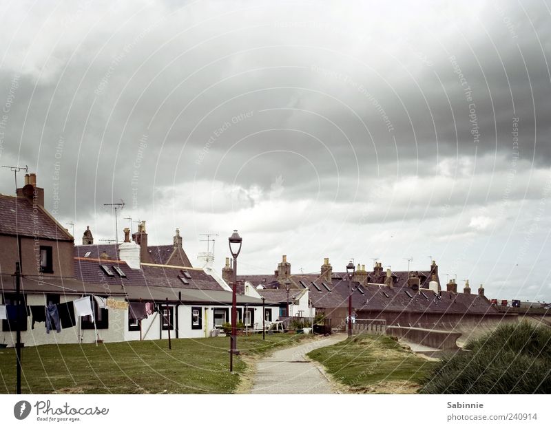 Fittie Ferien & Urlaub & Reisen Tourismus Ausflug Sightseeing Häusliches Leben Haus Garten Natur Himmel Wolken Klima Gras Aberdeen Schottland Dorf Fischerdorf