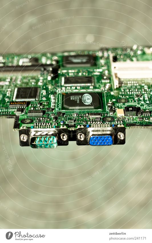 Anschluß Computer Hardware High-Tech Informationstechnologie Internet kaputt Teile u. Stücke Prozessor Elektronik Festplatte lötstelle Motherboard Stromkreis