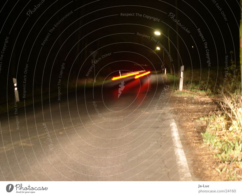 stop it! Nacht Licht Langzeitbelichtung Verkehr PKW Straße Scheinwerfer Bremse