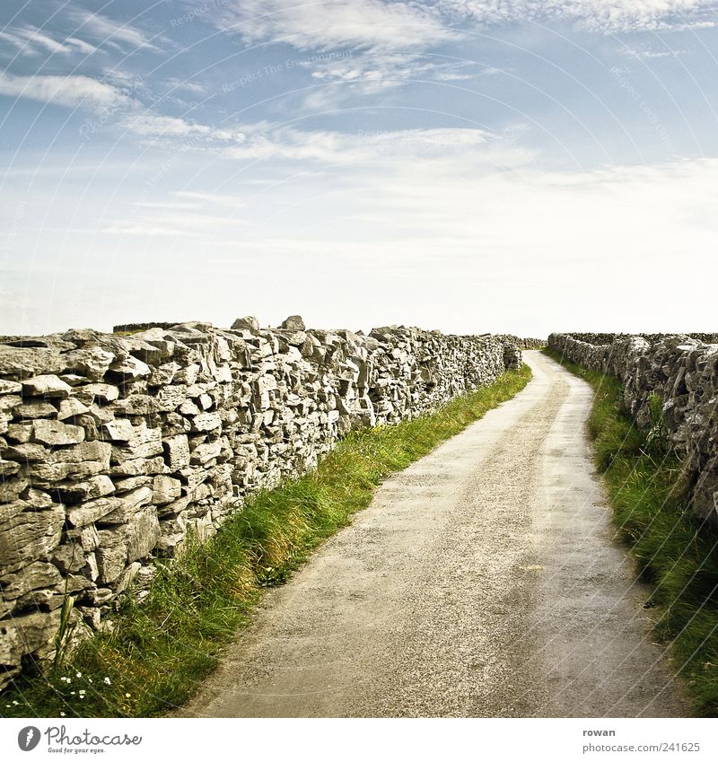 feldweg wandern Erholung Tourismus Wege & Pfade Ferne Fußweg Republik Irland Stein Horizont Spaziergang Ziel Farbfoto Außenaufnahme Menschenleer