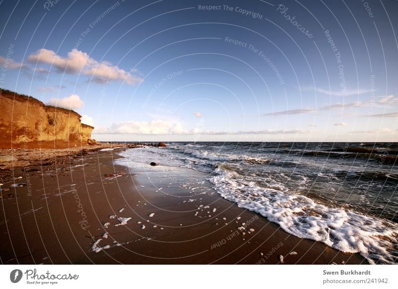 zwischen Himmel und Erde ist Wasser Ferien & Urlaub & Reisen Tourismus Sommer Strand Meer Wellen Badeurlaub Umwelt Natur Landschaft Urelemente Sand Luft Wolken