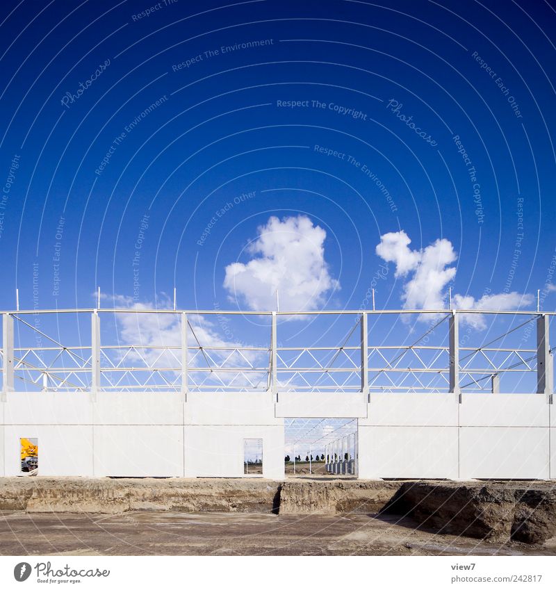 future Baustelle Güterverkehr & Logistik Handwerk Himmel Wolken Klima Haus Industrieanlage Bauwerk Gebäude Mauer Wand Fassade bauen machen authentisch frisch