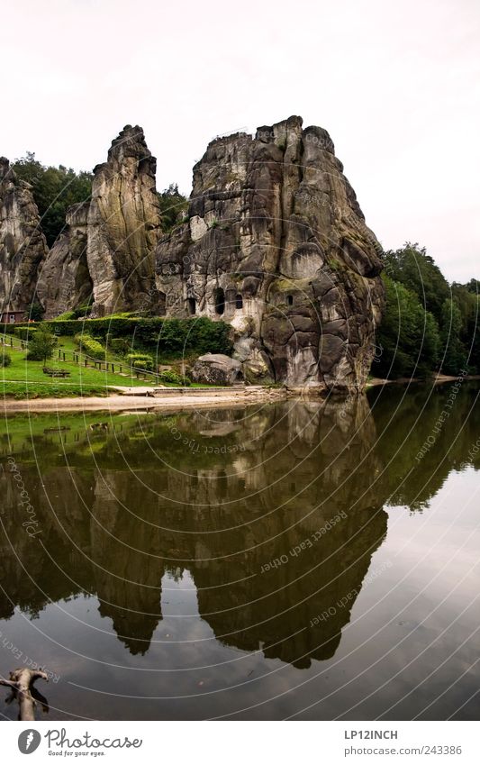 Kraftort Ferien & Urlaub & Reisen Tourismus Ausflug Abenteuer Berge u. Gebirge wandern Natur Landschaft Urelemente Wasser Felsen See Detmold Deutschland Europa